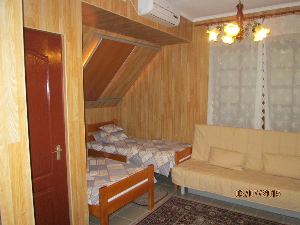 Kisherceg Szallashely Boedapest Kamer foto