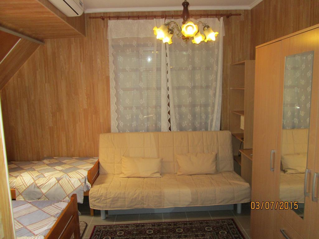 Kisherceg Szallashely Boedapest Kamer foto